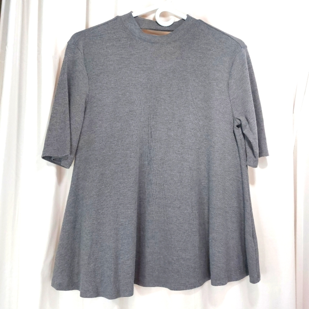 SO Juniors Tunic Tee‎ Short Sleeve Shirt Gray Wms Sz M Keyhole Back